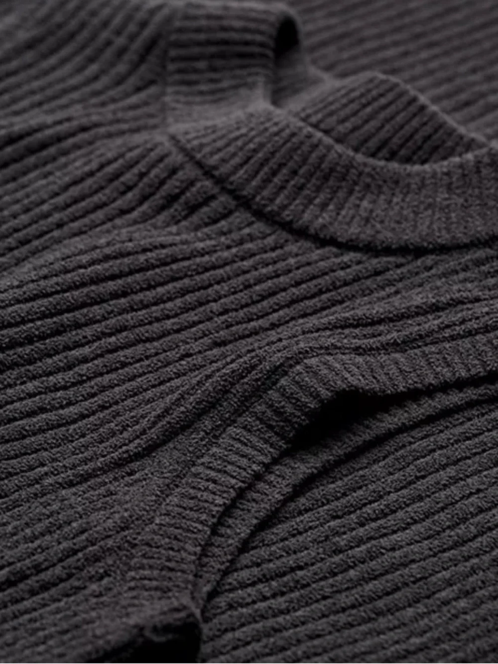 UGG Sleeveless Ribbed Sweater Dress - Picture 6 of 8
